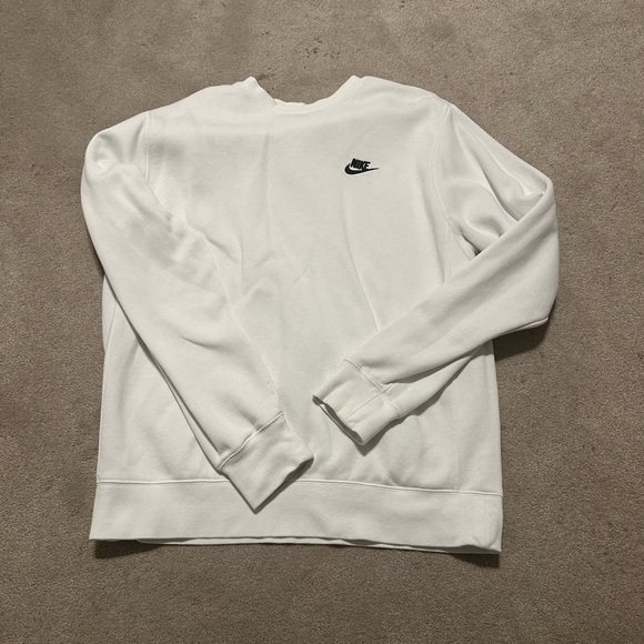 White Nike Crewneck Sweatshirt - Picture 3 of 7